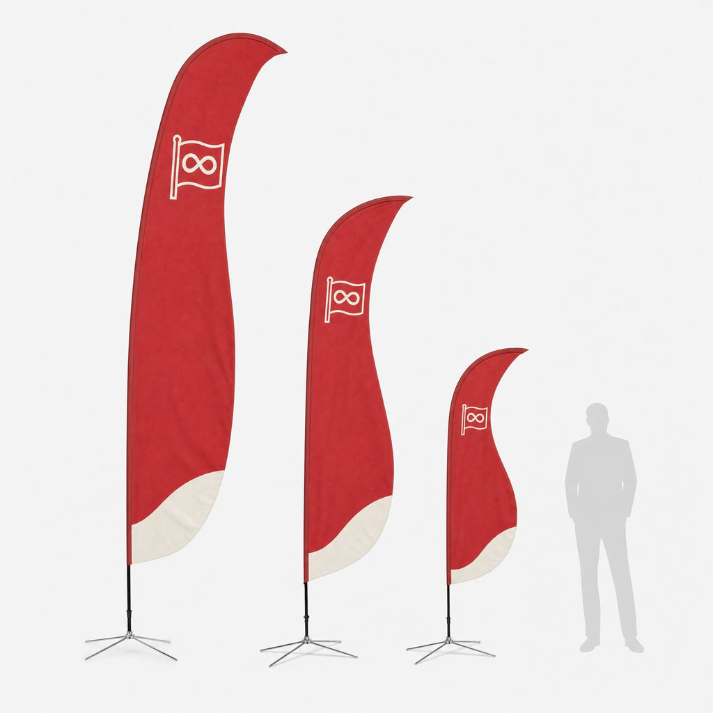 Les tailles du beach flag Wave côte à côte, avec une personne à côté pour comparaison
